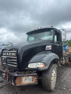Mack Granite GU813 Cab & Chassis Truck