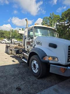 Mack Granite GU813 Cab & Chassis Truck
