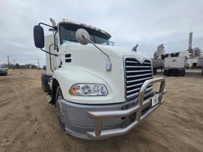 Mack Pinnacle CXU613 Cab & Chassis Truck