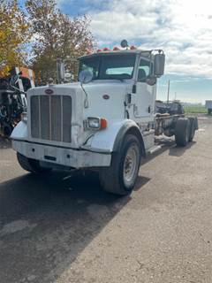 Peterbilt 365 Cab & Chassis Truck