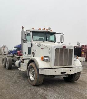 Peterbilt 365 Cab & Chassis Truck