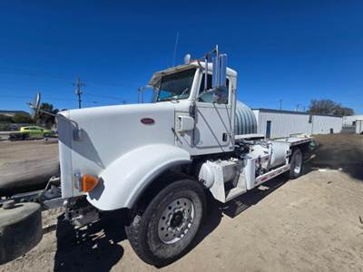 Peterbilt 365 Cab & Chassis Truck