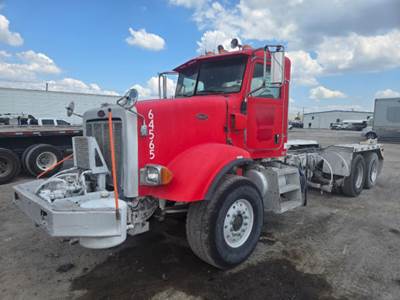Peterbilt 365 Cab & Chassis Truck