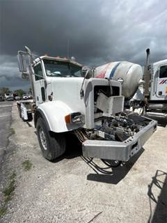 Peterbilt 365 Cab & Chassis Truck