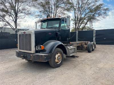 Peterbilt 365 Cab & Chassis Truck