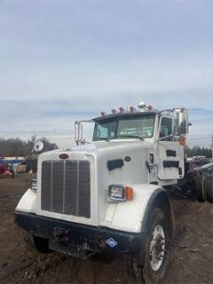Peterbilt 365 CNG Cab & Chassis Truck
