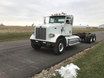 Peterbilt 365 CNG Cab & Chassis Truck