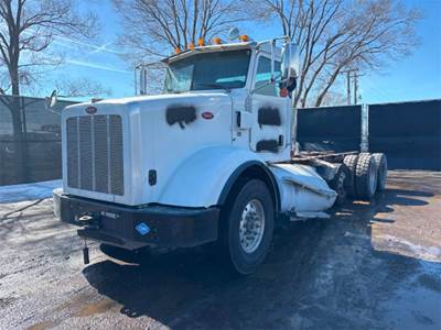 Peterbilt 365 CNG Cab & Chassis Truck
