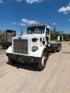Peterbilt 365 CNG Cab & Chassis Truck