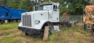 Peterbilt 365 CNG Cab & Chassis Truck