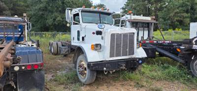 Peterbilt 365 CNG Cab & Chassis Truck
