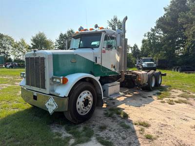 Peterbilt 378 Cab & Chassis Truck