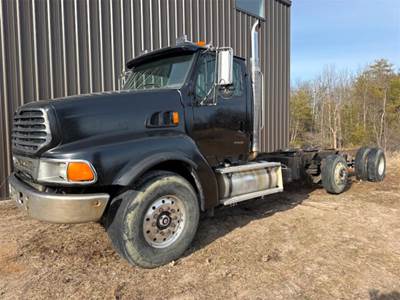Sterling L9500 Cab & Chassis Truck