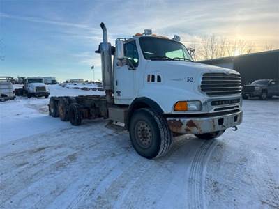 Sterling LT9513 Cab & Chassis Truck