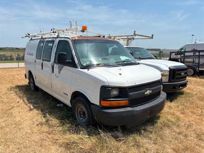 Chevrolet Express 2500 Cargo Van