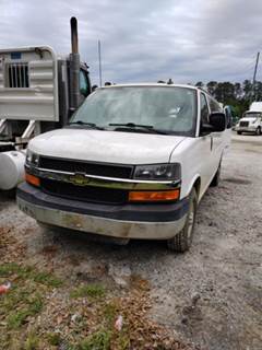 Chevrolet Express 3500 Cargo Van