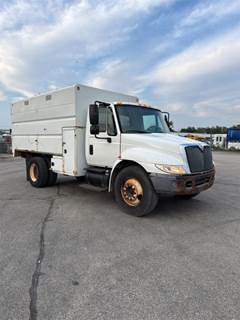 International 4200 Chipper Truck