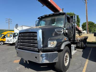Freightliner 114SD Conveyor Truck