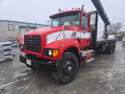 Mack Granite CV713 Conveyor Truck