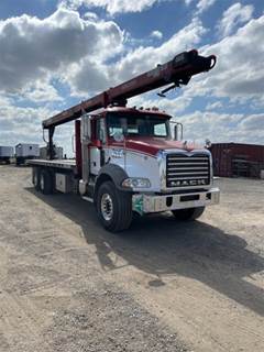 Mack Granite GU813 Conveyor Truck
