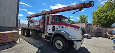 Mack Granite GU813 Conveyor Truck