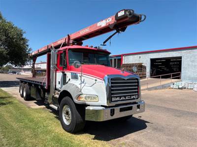 Mack Granite GU813 Conveyor Truck