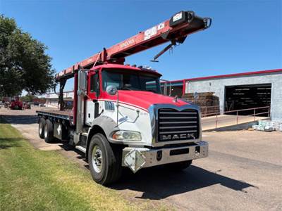 Mack Granite GU813 Conveyor Truck
