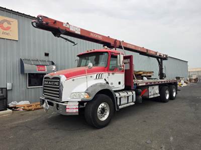 Mack Granite GU813 Conveyor Truck