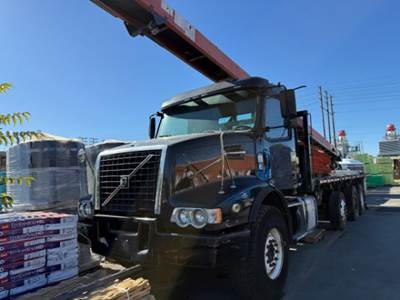 Volvo VHD84B Conveyor Truck