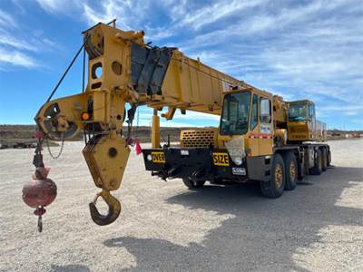 Grove 841206 Crane Truck