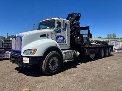 Kenworth T440 Crane Truck