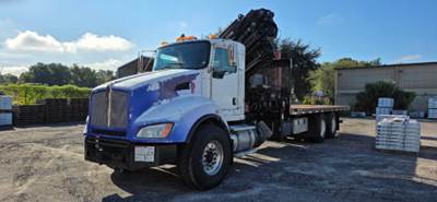 Kenworth T440 Crane Truck