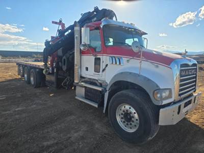 Mack Granite GU713 Crane Truck