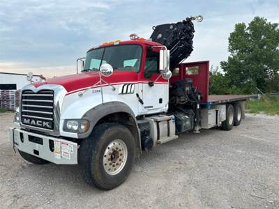 Mack Granite GU713 Crane Truck