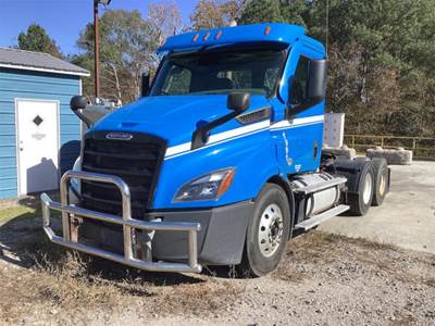 Freightliner CASCADIA 116 6X4 Day Cab Truck
