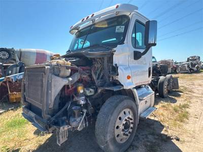 Freightliner Cascadia 113 Day Cab Truck