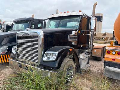 Freightliner Coronado Day Cab Truck