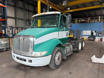 International 8600 Day Cab Truck