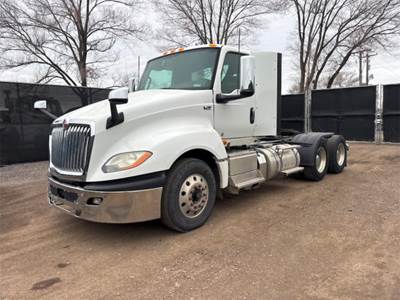 International Day Cab Truck