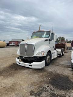 Kenworth T680 Day Cab Truck