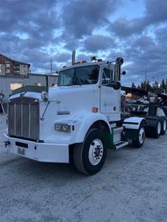 Kenworth T800 Day Cab Truck