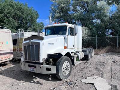Kenworth T800 Day Cab Truck