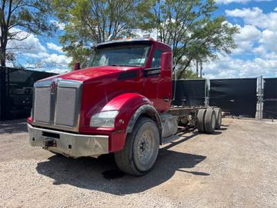 Kenworth T880 Day Cab Truck