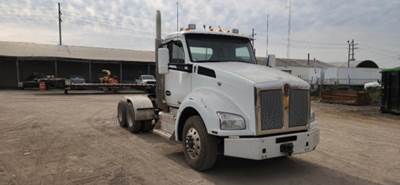 Kenworth T880 Day Cab Truck