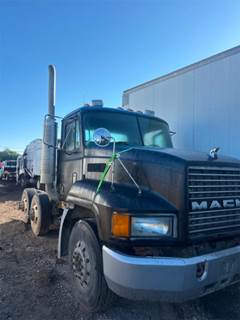 Mack CH613 Day Cab Truck