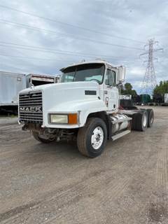 Mack CH613 Day Cab Truck