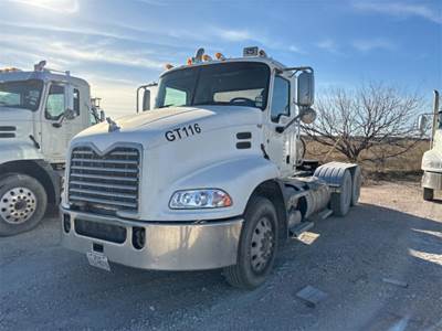 Mack CXU Day Cab Truck