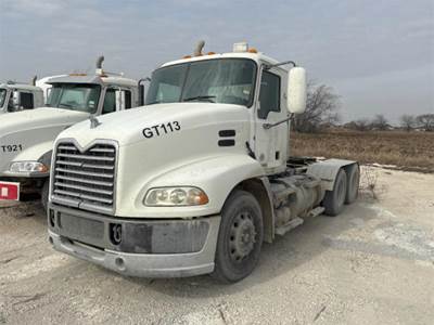 Mack CXU Day Cab Truck