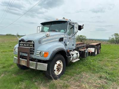 Mack Granite CV713 Day Cab Truck