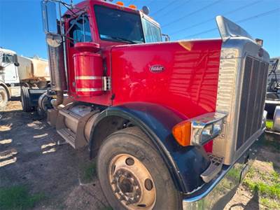 Peterbilt 378 Day Cab Truck